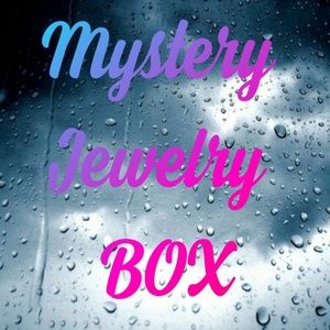 14 peices jewelry bundle!!